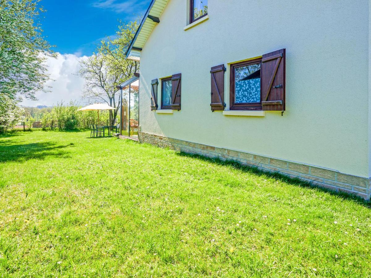 Amazing Holiday Home In Porcheresse Daverdisse With Terrace Exterior photo
